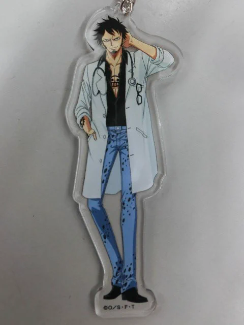 ONE PIECE トラファルガー・ロー ビッグアクリルキーホルダー K-BOOKS キャラ館プラス（ジャンプ） on X: 