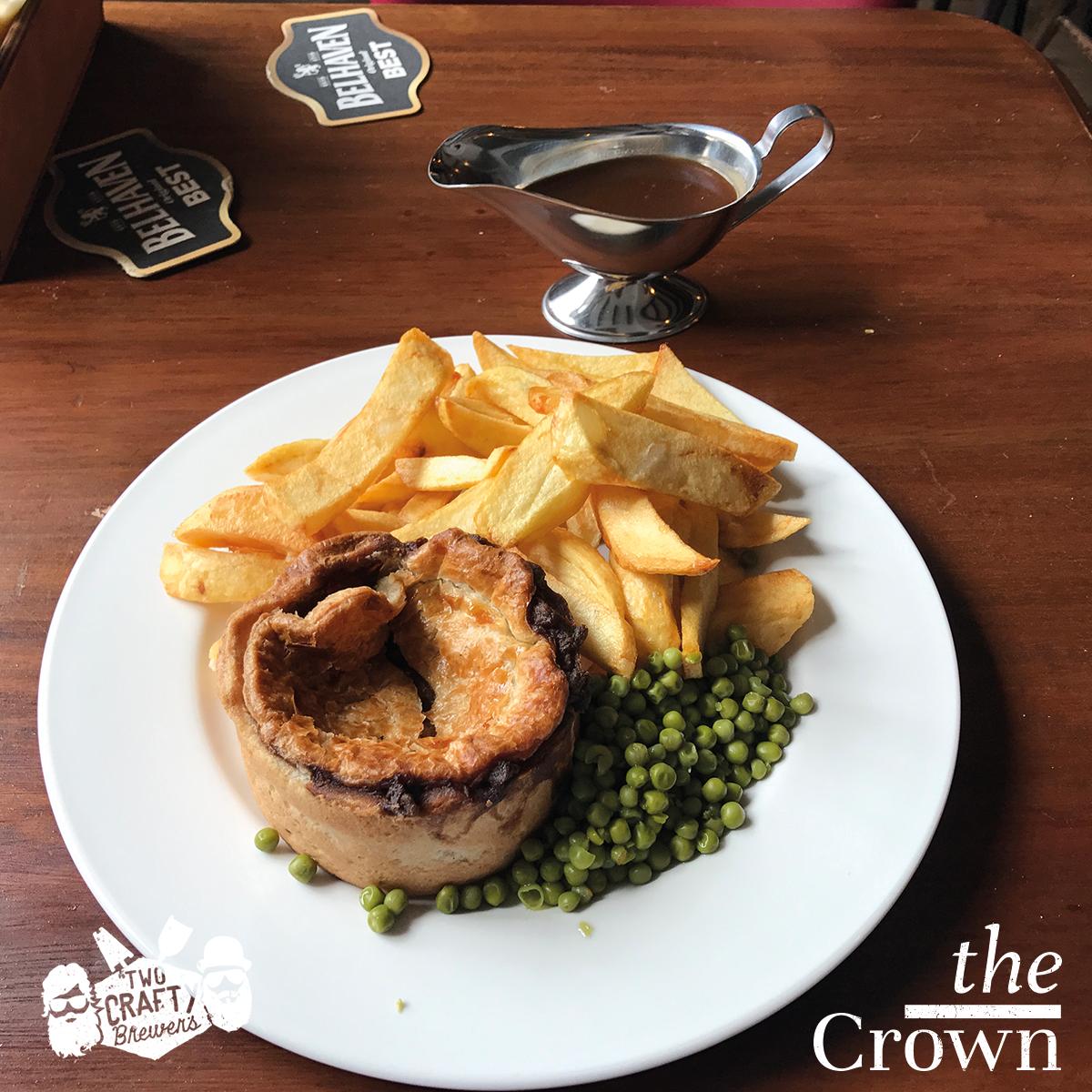 CrownInnClav's tweet photo. Here at The Crown Inn, Claverley, we're all about no-nonsense, affordable pub grub! That's why Scary Mary's Bostin' Fittle is the best around. Stop in and give it a try if you're passing by. 
#BLKCOUNTRYHOUR #Claverley #Shropshire #Wolverhampton #TheCrownInn #Nononsense #pubgrub https://t.co/vXqNOg2ZXI