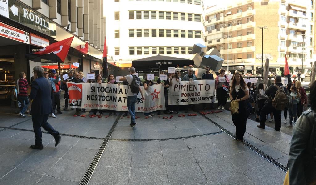 TTyCCNetMadrid's tweet photo. 👇🏼@CGT @CGT_KonectaBTO @CgtAndalucia @NetCgt en la Plaza de los cubos apoyando a lxs compañerxs de @CgtPepper por la Libertad Sindical! Por que si nos tocan a una nos tocan a todas! #TodasSomosMar #MarReadmision #StopRepresionSindical https://t.co/DXqbA02WMQ
