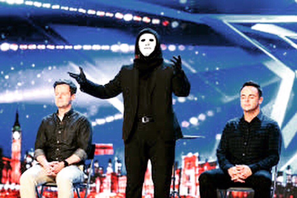 BeyondWordsUK's tweet image. For a chance to see our 1000voice choir and @IamXOfficialBGT @IamSPELMANN join us on 15th July @MotorpointDiff 🎶🌟🎶
Tickets selling fast motorpointarenacardiff.co.uk/whats-on/beyon…
#beyondwords #hittherightnote #choir #cardiff #music #magic