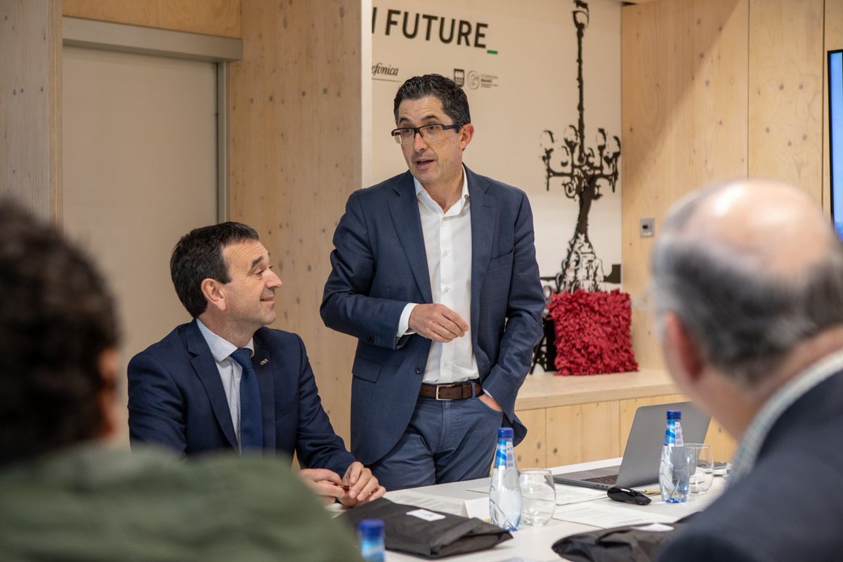 bculinary's tweet image. Hoy ha tenido lugar la reunión del Patronato de BCC. Un encuentro especial, que celebra el 10º #aniversario de la constitución de la Fundación Basque Culinary Center, y una emotiva ocasión en la que se ha repasado la evolución del proyecto #BasqueCulinaryCenter #10años