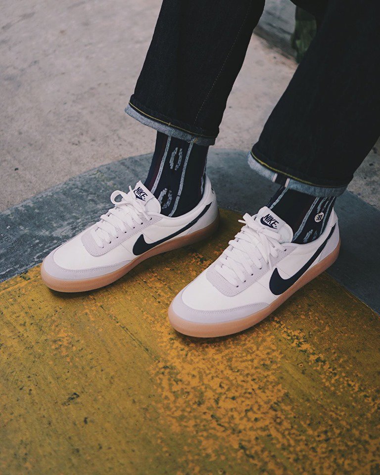 MenDetails's tweet photo. Nike Killshot 2 ‘The Mysterious Sneaker’ for Thais รองเท้าไนกี้ รุ่น ‘คิลช็อต 2’ ถือเป็นอีกหนึ่งสนีกเกอร์ลึกลับ  ติดตามอ่านรีวิว Nike Killshot 2 รุ่นนี้อย่างละเอียดได้ใน https://t.co/4srjUfQjhM

#mdsfavorites #mendetails_th #Nike #NikeKillshot2 #Sneaker https://t.co/0xPfrioFuF