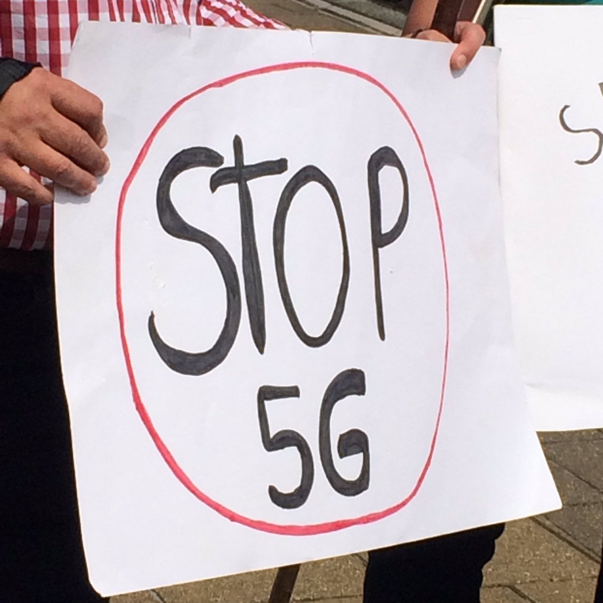 edwardjsault's tweet photo. Filming on the #IoW today as islanders campaign against #5G roll out due to health concerns . @KeiranCooper6 @BBCSouthNews https://t.co/InKcnli0cP