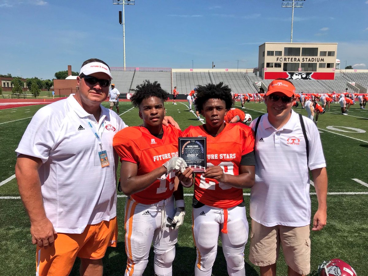 Clarksville_CVB's tweet photo. Welcome @TNFutureStars to Clarksville! https://t.co/kKZniy8q6u
#football #FutureStars #forterastadium #apsu #clarksvilletn https://t.co/FCBAC5lCzz
