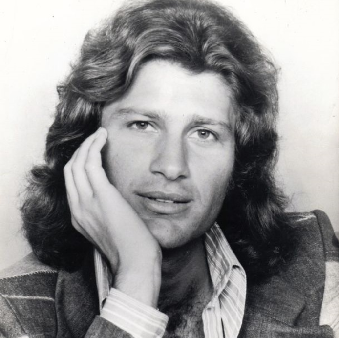 lostadonf's tweet photo. Ce soir de 19h00 à 20h00, je vous propose de parcourir l'année 1975 en chansons.
https://t.co/5TbWWMWGdG
Pour me rejoindre sur le tchat:
https://t.co/qIqfRViaOP
#Cjerome #MikeBrant #Sheila #DonnaSummer #LIVE #webradio https://t.co/06uMlZHVpe
