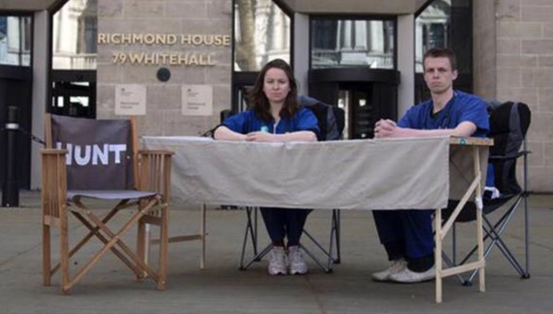 doctor_oxford's tweet photo. Jeremy Hunt is pitching for PM by promoting his “dynamism” fighting junior doctors.

Well, when we empty-chaired him, instead of actually talking to us, FOR A WHOLE MONTH he entered his own dept using a secret underground tunnel.

Prime Ministerial? 

It was sheer cowardice. https://t.co/iT2j65Nixa