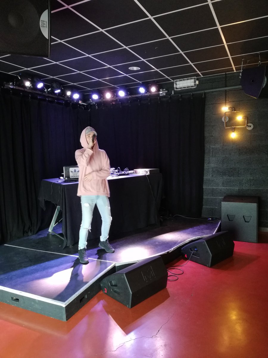 Le Sans Réserve tweet media