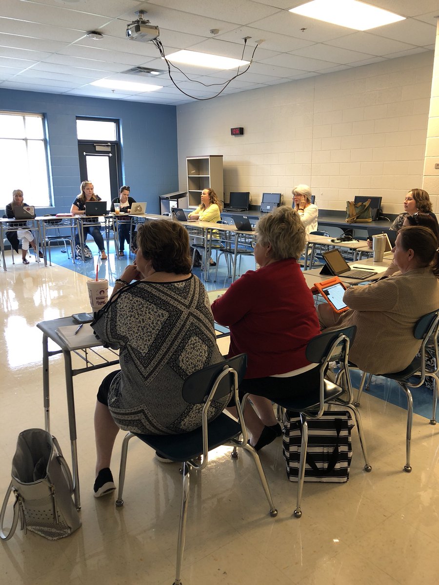 Thanks Mrs. Kim Burton for sharing how you use <a href="/MicrosoftTeams/">Microsoft Teams</a> to manage your blended learning class #RuCoShift2
