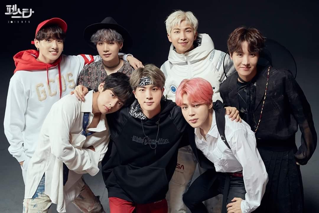 #방탄6주년보라해 
방탄 6주년 보라해ㅠㅜ
6주년 축하해요!!💜💜💜💜