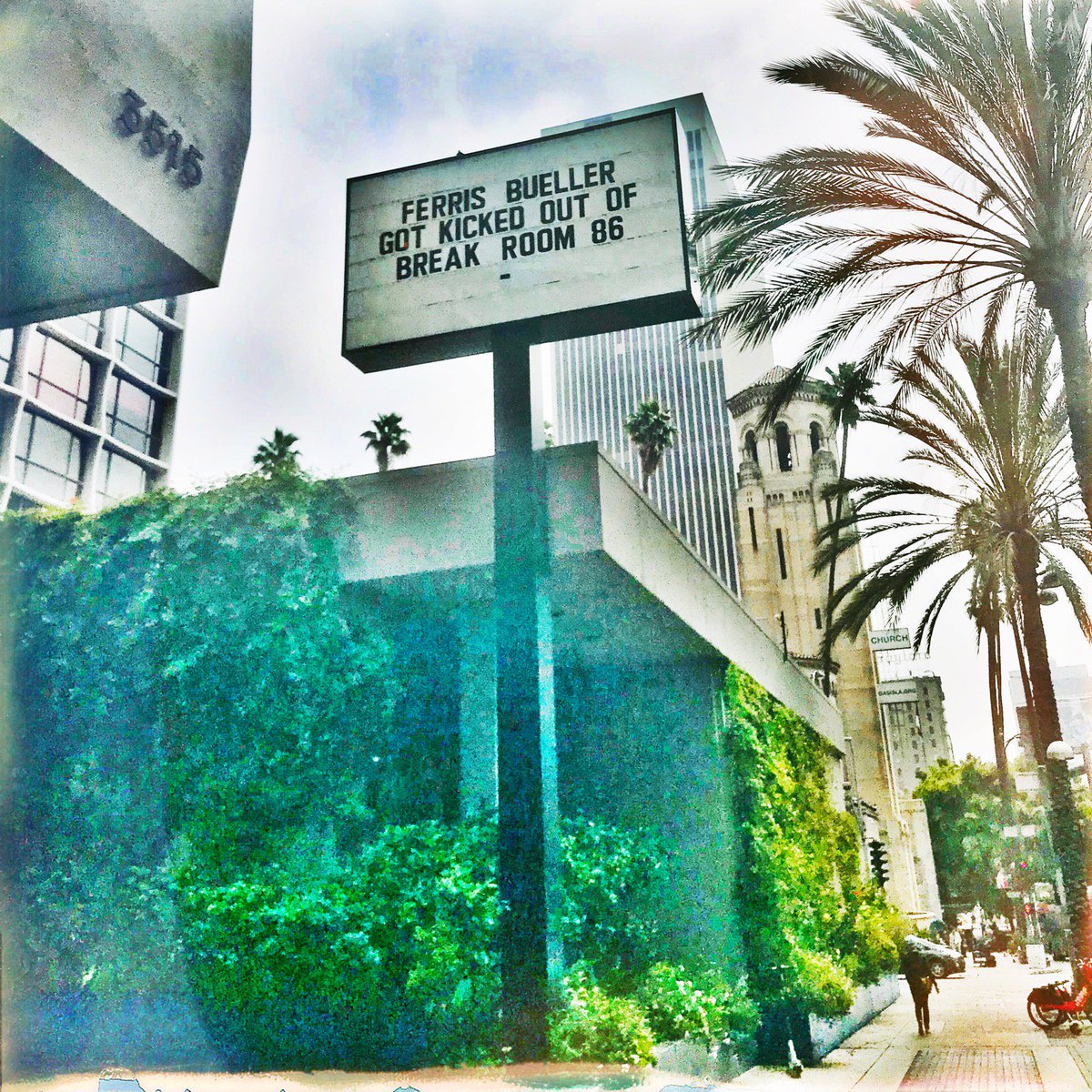 Don’t worry, Ferris will be back in 4 weeks! #bratpack86 <a href="/thelinehotel/">The LINE Hotel</a> #losangeles