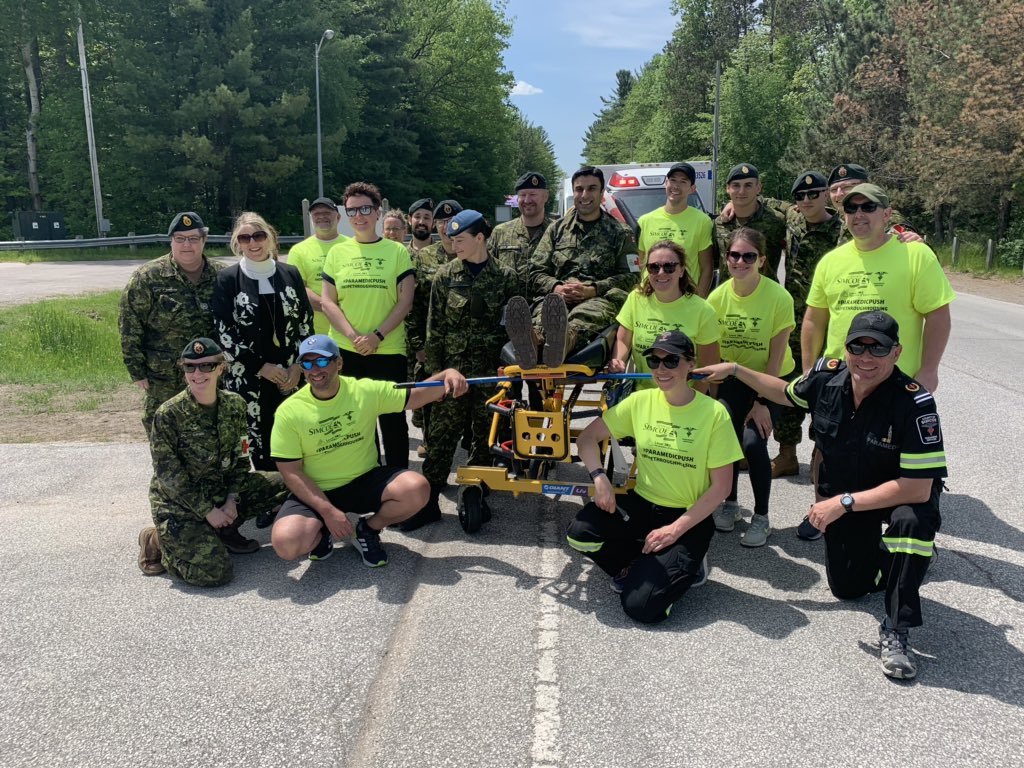 6perronsinwaub's tweet photo. We have officially arrived @CFBBorden and now have the support from uniformed personnel. This is a great reception. #paramedicpush #stillsunny https://t.co/3zqVX5sIQ8