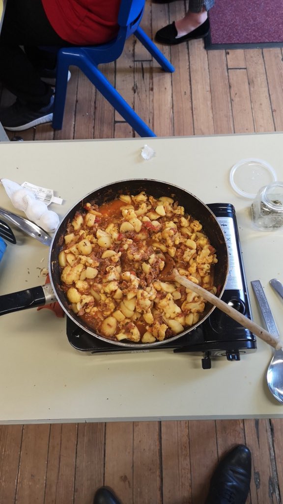 <a href="/MossyLea/">Mossy Lea School</a> another great workshop with very polite pupils.  This time we made paneer kathi rolls, AluGobi (cauliflower &amp; potato curry) chappatis &amp; pilau rice.