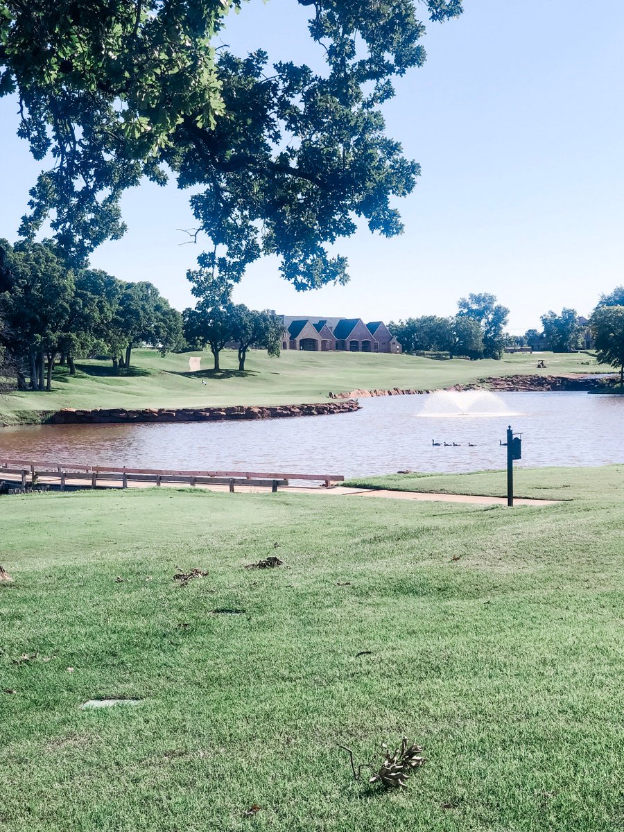 USDataworks's tweet image. On Monday the #USDataworks team kicked off the week by sponsoring two holes at the 2019 Bankers Bank Annual Golf Tournament! It was a great day filled with beautiful weather and exciting conversations with #Oklahoma bankers!