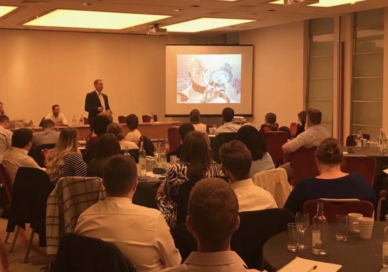 markZthompson's tweet photo. Warm welcome received at #UKGInterchangeweek today. Great to offer GSS #govsharedservices support and advice to colleagues on the role of innovation and technology in delivering #ABrilliantCivilService https://t.co/IUYYg6nksm