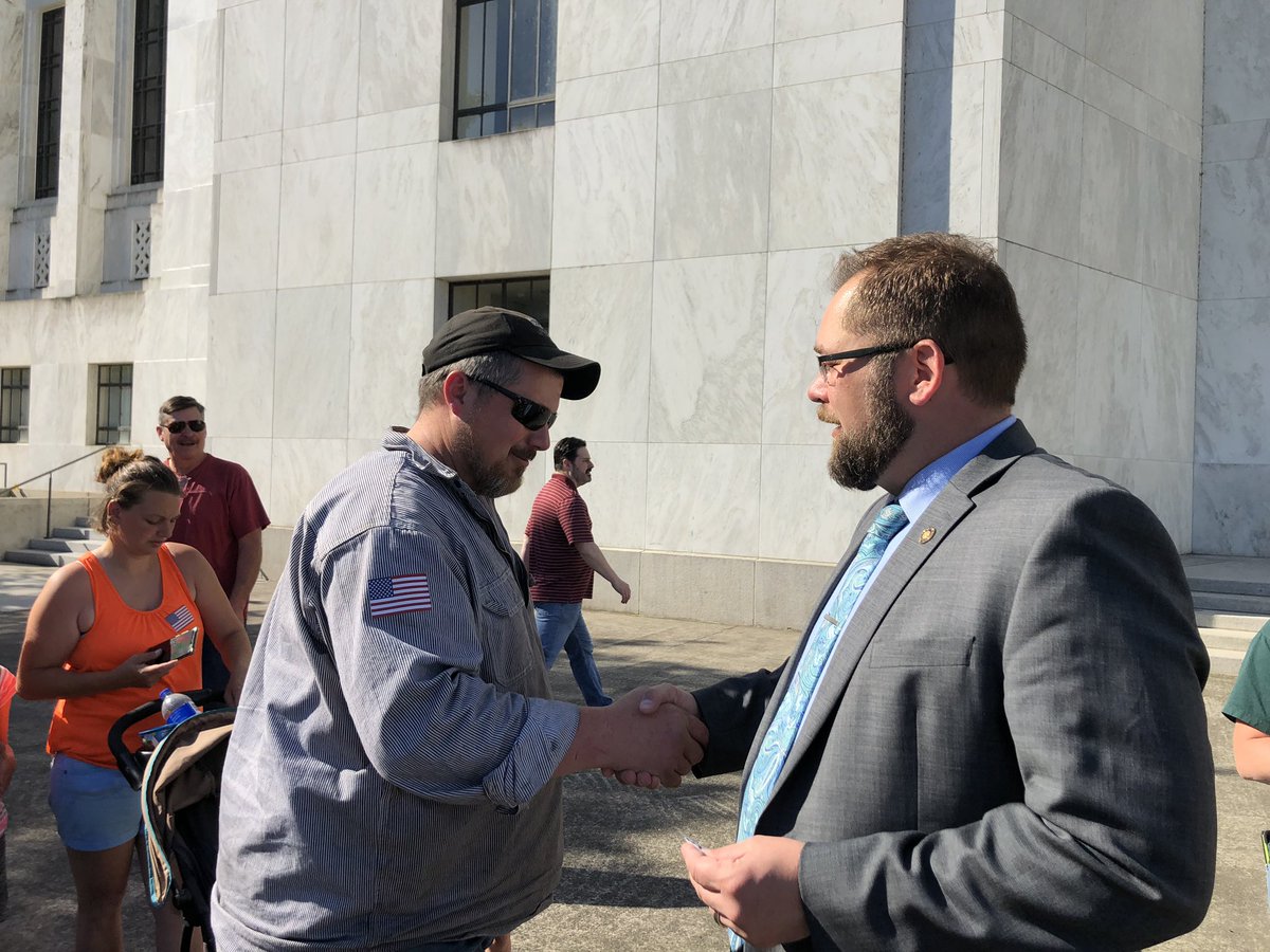 I stand with loggers and truckers across Oregon who came to visit the Capitol today to urge lawmakers to vote no on the cap and trade bill. This bill will be detrimental for their industry and set forth a chain of unintended consequences for all working families. #orpol #orleg