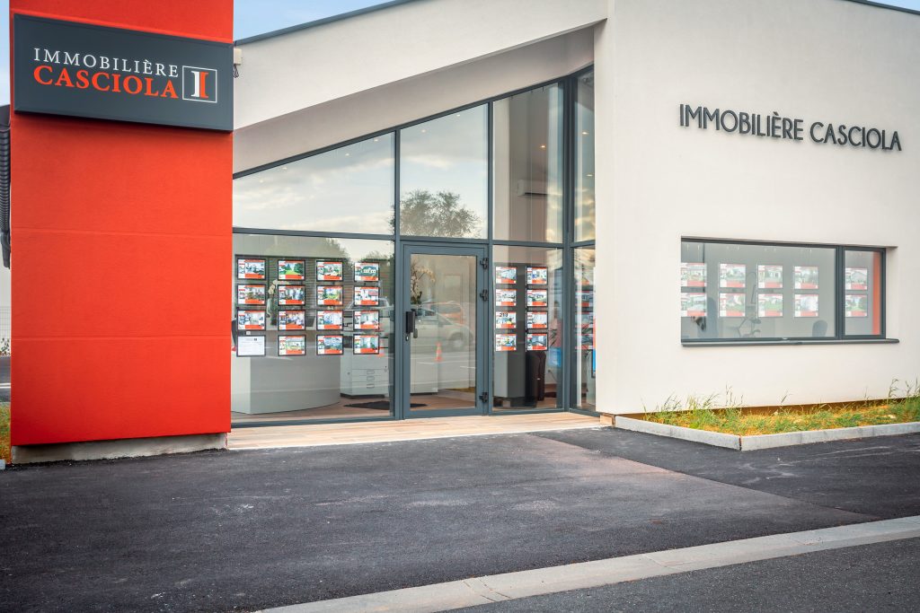 VitrineMediaMX's tweet image. Así se puede ver tu negocio. Nuestra calidad y experiencia hacen que empresas en todo el mundo confíen en VitrineMedia. #displayLed #publicidad #atraemasclientes #vendemas #aprovechatusvitrinas #inmobiliarias #negocios #mexico #guadalajara #monterrey #queretaro #puebla