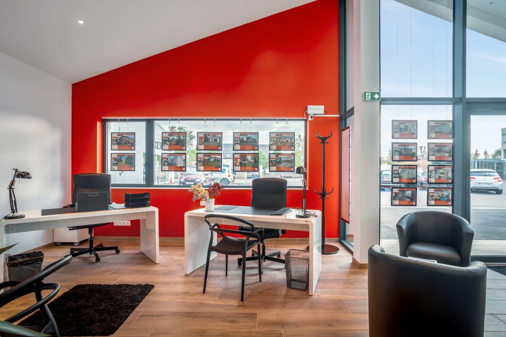 VitrineMediaMX's tweet image. Así se puede ver tu negocio. Nuestra calidad y experiencia hacen que empresas en todo el mundo confíen en VitrineMedia. #displayLed #publicidad #atraemasclientes #vendemas #aprovechatusvitrinas #inmobiliarias #negocios #mexico #guadalajara #monterrey #queretaro #puebla