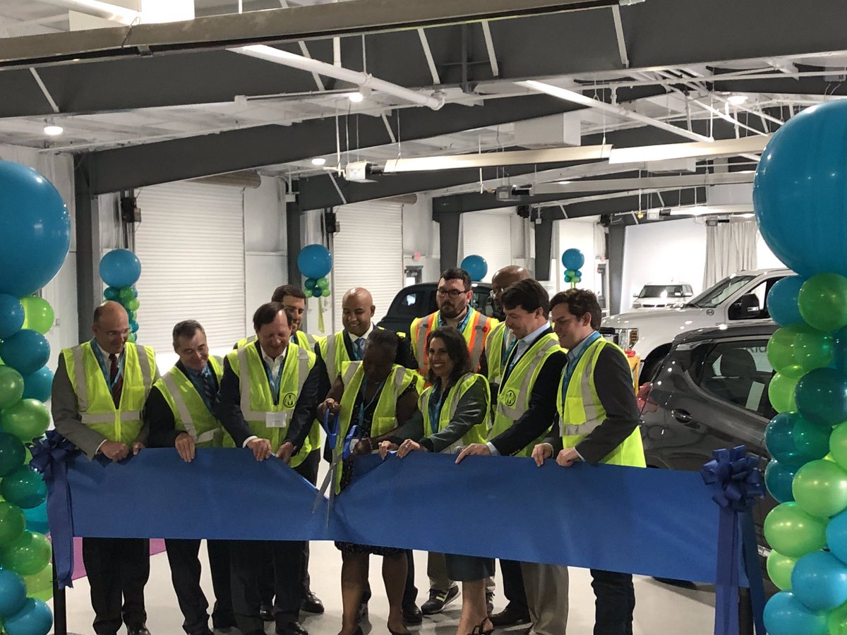 timechols's tweet image. Thanks @AlexTaylor_Cox for having me on the program today to talk about the value and vision of this latest @CoxAutomotive project. Your facility is a magnet for economic development on the southside.