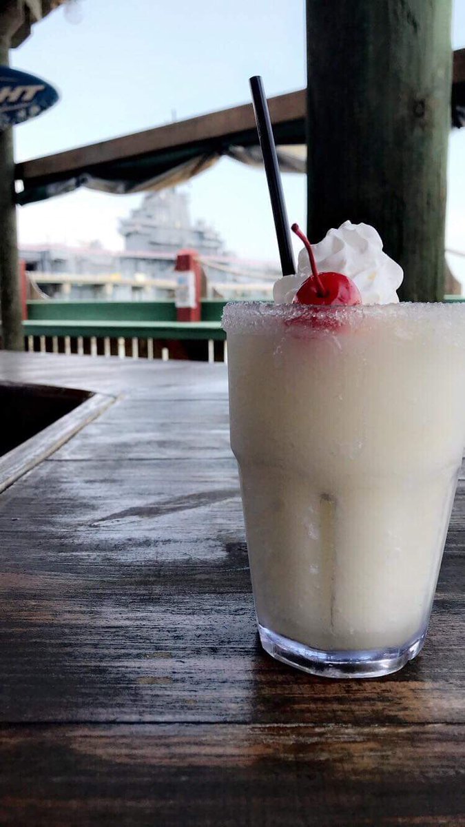 Pier99_'s tweet photo. “If you like Pina Coladas...and getting caught in the rain..” 🎶 🌊🌴😎 🍒 https://t.co/JiXrcNiVqJ