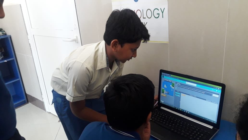 IIS_DSO's tweet image. Grades 7 to 10 enjoying #HourOfCode during #TechnologyWeek !
#gaming