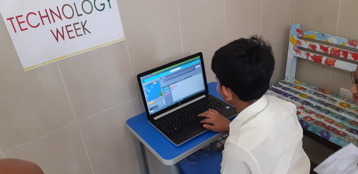 IIS_DSO's tweet image. Grades 7 to 10 enjoying #HourOfCode during #TechnologyWeek !
#gaming