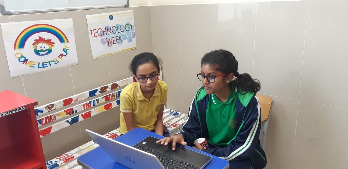 IIS_DSO's tweet image. Grades 7 to 10 enjoying #HourOfCode during #TechnologyWeek !
#gaming