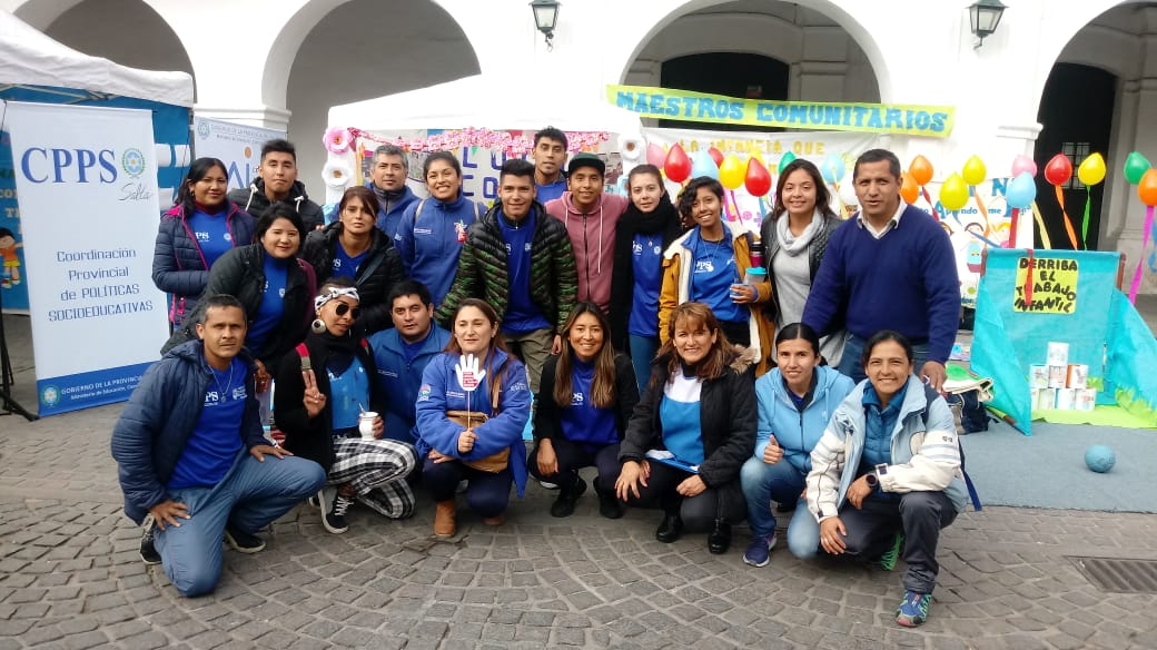 Coord Pcial de #PolíticasSocioeducativas, Lic. <a href="/fguillesaavedra/">GUILLERMO SAAVEDRA</a>, junto a la Coord. General del Plan Pcial. Escuelas Abiertas, Lic. <a href="/patriciapinasco/">Patricia Pinasco</a>, presentes en la Jornada Interinstitucional en Plaza 9 de Julio.
"JUNTOS ERRADIQUEMOS EL TRABAJO INFANTIL".
<a href="/aniberruezo/">analia berruezo</a> <a href="/UrtubeyJM/">Juan Manuel Urtubey</a>