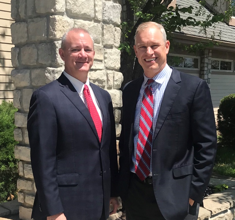 bhlandassoc's tweet photo. New BHL podcast! Listen in as we visit with Chad Tenpenny, State Director &amp; Counsel for U.S. Senator @PatRoberts, and discuss the changes in politics over the years, being in D.C. during 9/11, and what might surprise you to know about Senator Roberts.

https://t.co/X5AvtkAamP https://t.co/KLelaICsV9