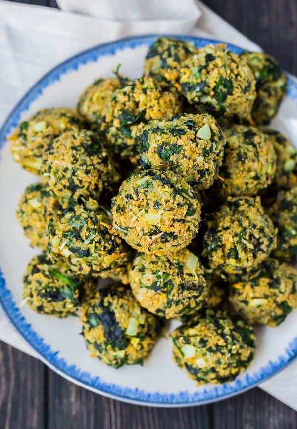 rachelcooksblog's tweet photo. Spinach Balls are great hot and fresh out of the oven but are also great as they cool to room temperature, making them a perfect appetizer! These are always a huge hit! Recipe: https://t.co/sZ8lu55u8u #spinachballs #appetizer #healthy #healthyappetizer https://t.co/7hlXK7HeNo