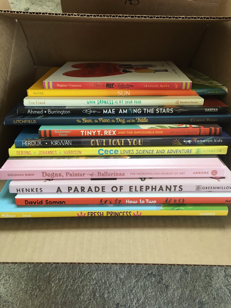 KarinaYanGlaser's tweet photo. ✨New Giveaway!✨ Follow &amp; R/T to enter! Indicate which box you would like in the comments (picture book or chapter book). 📚💕 I’m doing this every 1-2 weeks, so stay tuned! Contest ends 6/12 @ 9pm EDT. Due to the high cost of shipping, I can only send to US addresses. ❤️ https://t.co/H2Eumchol3