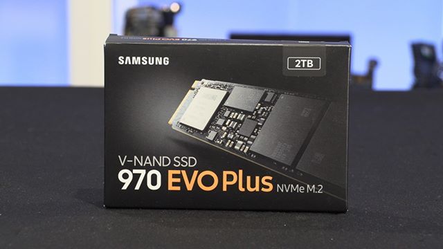tinytomlogan's tweet photo. How badly would you like one of these in your system? #samsung #970evoplus #970 #970evo #ssd #nvme #solidstatedrive https://t.co/fQT7MsI2ku https://t.co/umWLRqOJus