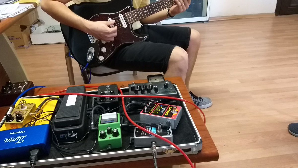 AmplifyPedals's tweet photo. @puntomuzik'ten dostum @nayiumutsenturk'e ziyareti ve desteği için yürekten teşekkür ederim. 🎸🎵 https://t.co/vERTExBgOk