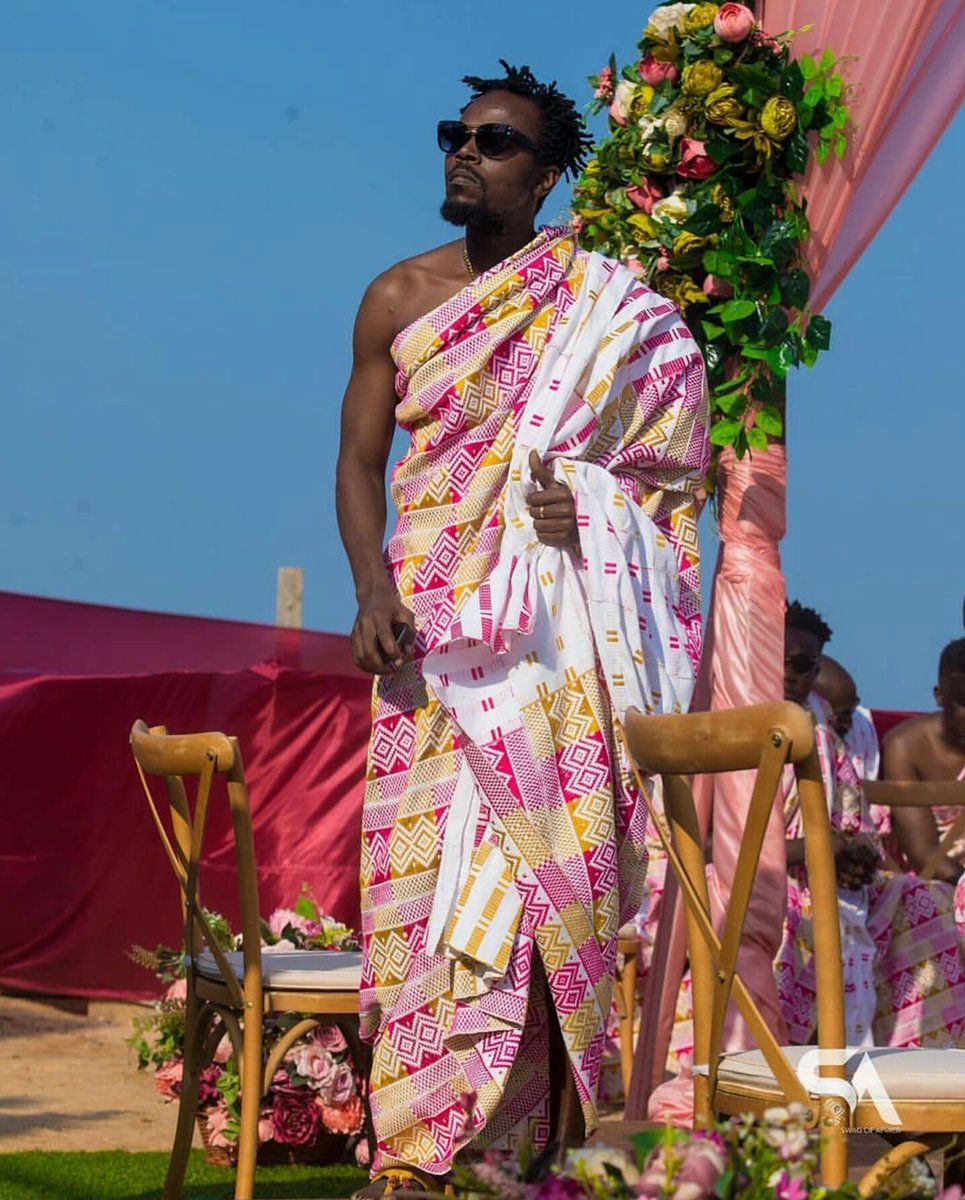 ScissorsAffect1's tweet photo. Kwaw Kese rocks the Kentey neatly 
@kwawkese https://t.co/eU42rfEK47