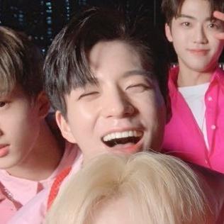 leejenoo's tweet photo. nooo https://t.co/cirjzUTBxJ