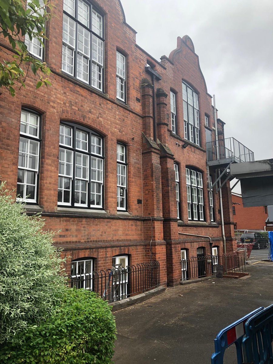 necoxltd's tweet photo. Window repairs looking great at Queen Marys High School,Walsall, works almost completed. Weather is not on our side this week. https://t.co/OG6P2qJ9Ft