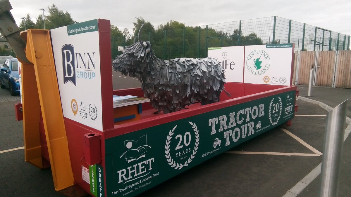 rhetperth's tweet photo. George has arrived at @KinrossPrimaryS, the 2nd stop of the @TheRHET #TractorTour around Scotland. Both the P3 classes will be coming to see him. #RHETtractortour #FoodandFarming https://t.co/gvaD7yPe9Q