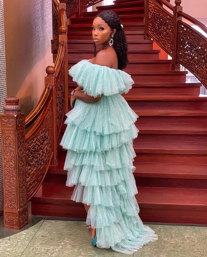 usmanfodio221's tweet photo. @bammybestowed @fayrouznigeria โWhen we createdย #Fayrouz,we were inspired by two types of people: those who are not afraid of being different, & those who do not let others dim their sparkle.โ#fayrouznigeria
.
This crown fits you perfectly ๐ธ๐ฟ Bam, Rule like the Royalty that you are.๐
The #BamFactor
#wcw https://t.co/tMICJV425B