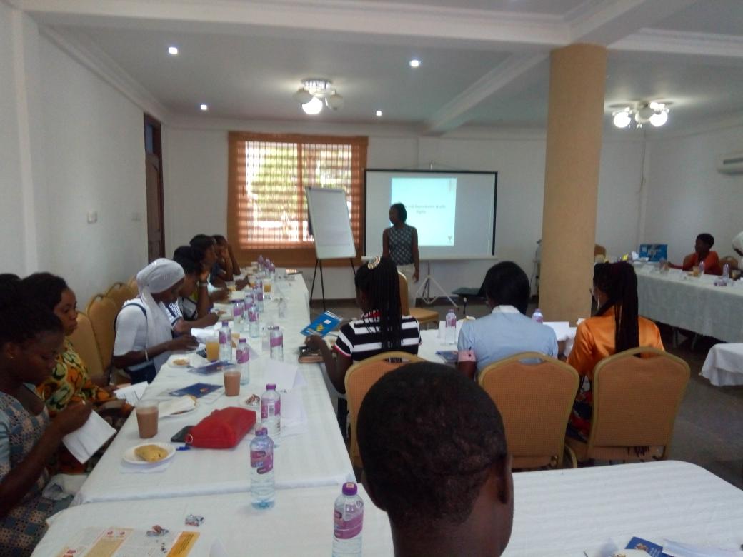 AtuleMartha's tweet photo. Training for UNFPA Ending child Marriage project CSE sessions on going at Crystal Rose Ambassador Hotel Kumasi..... @UNFPAGHANA ,@kwasiSELASSIE ,@YAMghana, @PPAGGhana, @AnyokaMartin https://t.co/GJwFqhgR1L