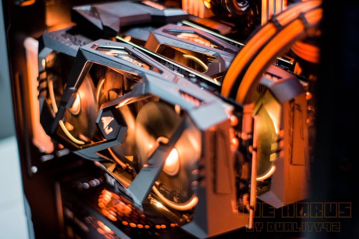 AORUS_DE's tweet photo. Bewerten bitte!
#AORUS #GIGABYTE #watercooling #custompcbuild #casemodding #pcmod #watercooled #AORUSRTX #RTX2080 #gaming #pcgaming #gamingpc #pcmodding #custompc #pcbuild #gamingrig #pc #pcmr #GeForceRTX #RTX20Series #battlestation #dreampc https://t.co/cGyirCBbeS