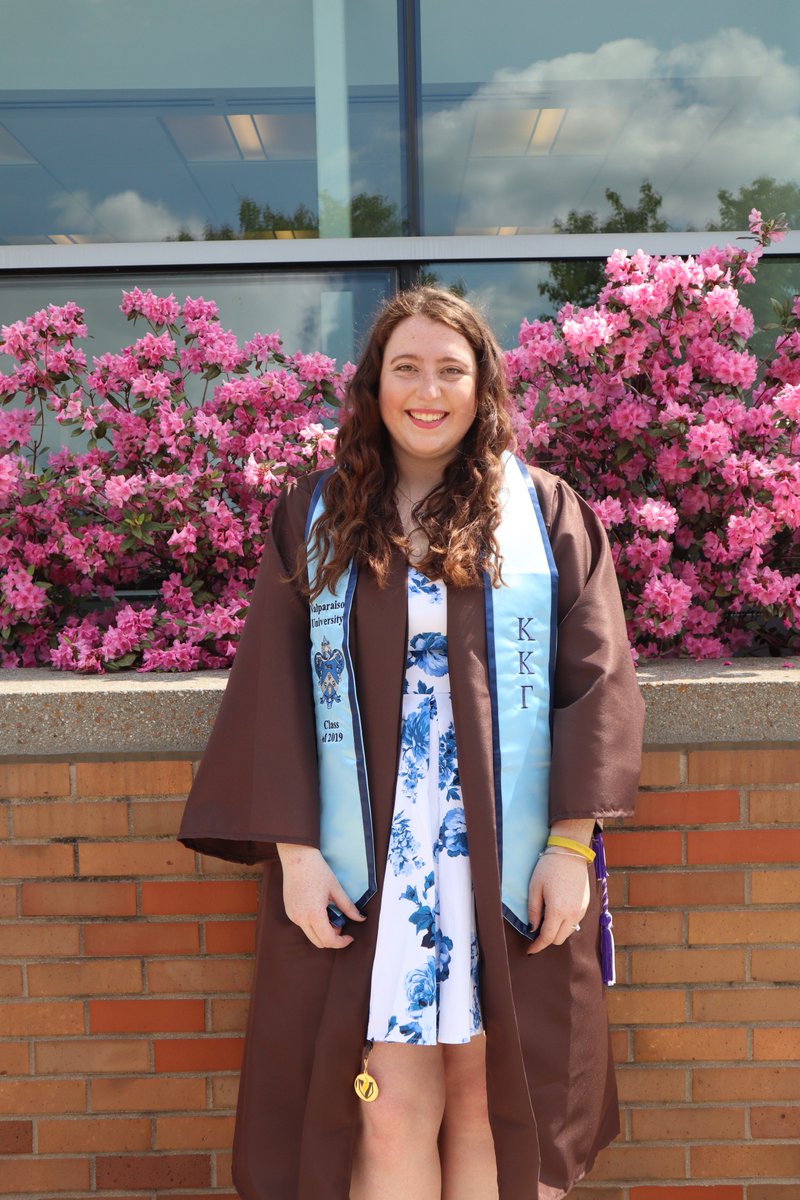 ValpoFSL's tweet image. Fraternity and Sorority Summer Member Spotlight: Lauren Zeeb of @ValpoKappa is a 2019 graduate of @ValpoU. Following graduation, Lauren will be working for @EMCSInc. in Indianapolis, Indiana as an entry-level traffic engineer. #ValpoGrad
