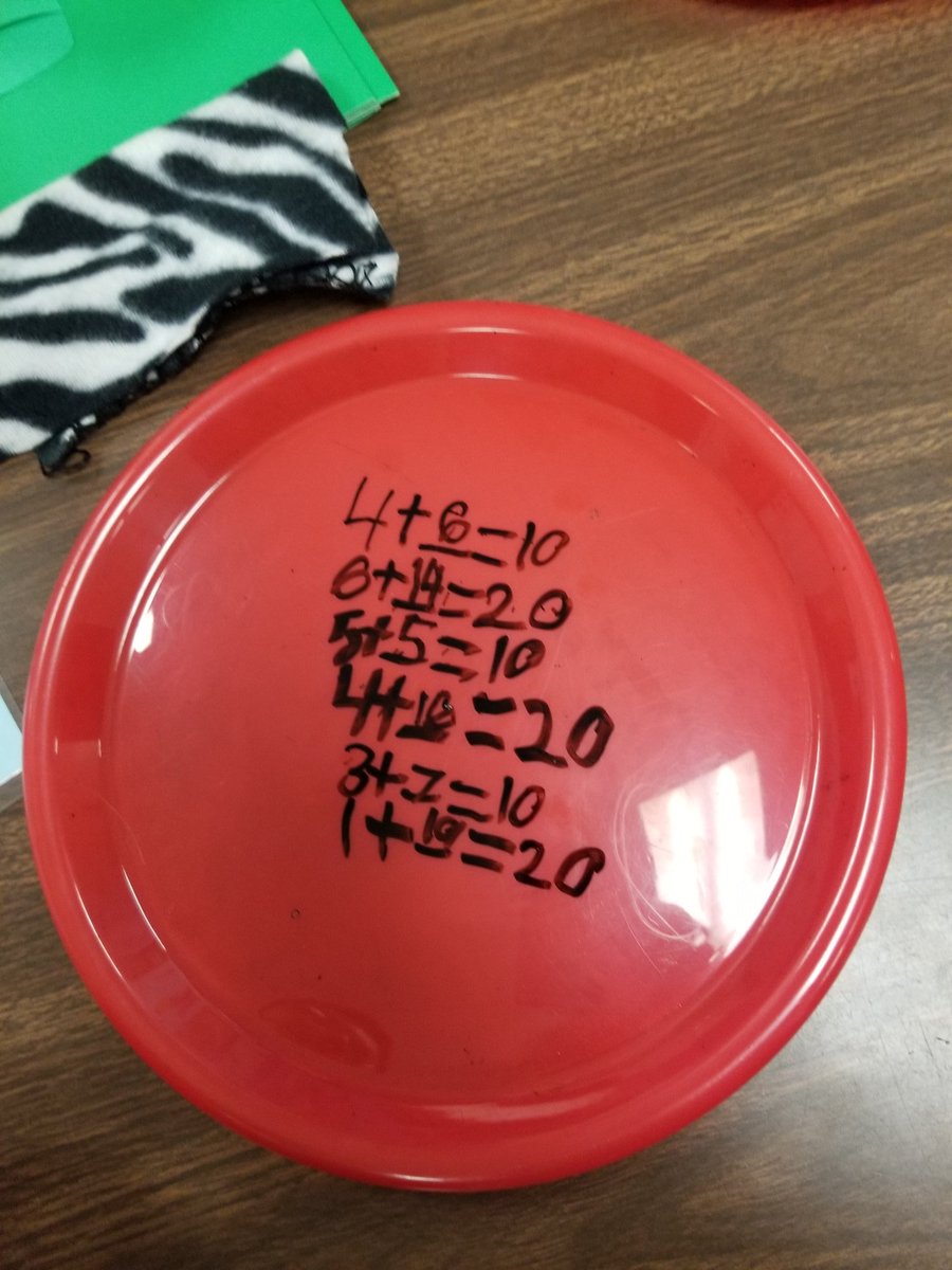MrsBishopIn345's tweet image. LOVE this. Using plastic plates for dry erase boards. These are cheaper, lighter, and easier to store. I&apos;m getting a class set today! #vcssealab #summerlearning