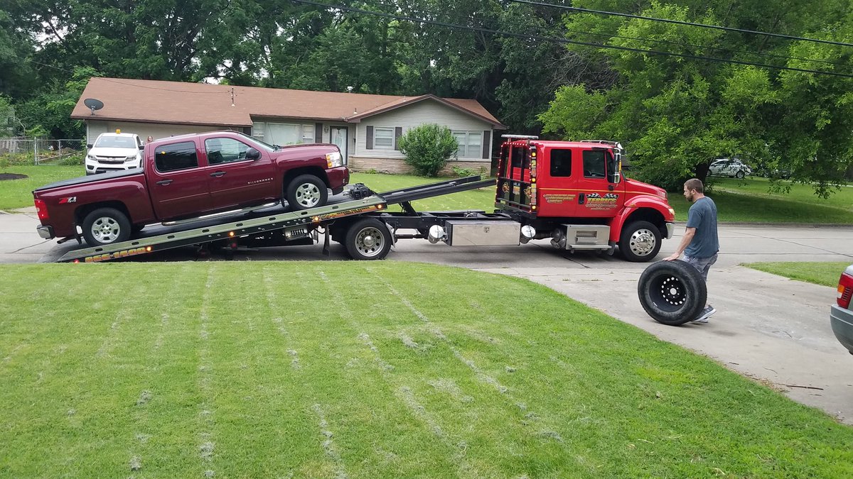 playcogames's tweet image. On the road to @originsgames at 6 am, back home at 7 am because we packed so many games in the back of the truck we left the spare in the garage... &amp;amp; now the  rain is starting...#roughstart