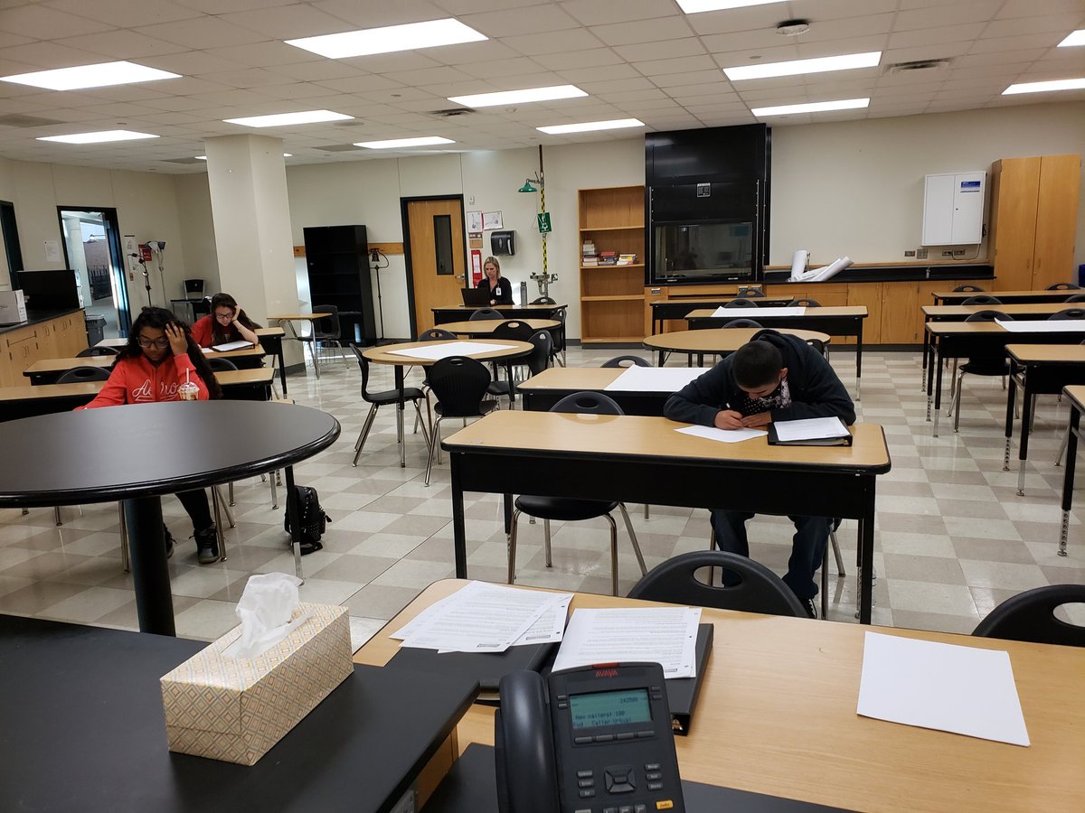 alumkat584's tweet photo. Day 3 AP boot camp has started. We're practicing more note taking skills with our first topic being how to manage stress. Then we introduce/teach how to write FRQ. We're following up with more map skills in between. @BundageCynthia @SpringISD_Curr @Dekaneywildcat https://t.co/hAG6UMfopD