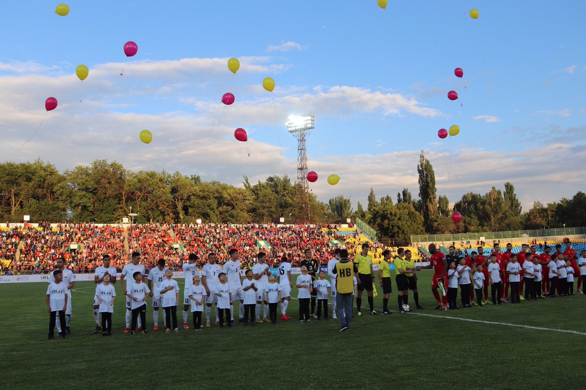 kfu_kg's tweet photo. #KGZPLE - 2:2

Акималиев(в), Козубаев, Рустамов (60, Абдурахманов), Сыдыков (46, Шамшиев), Исраилов (71, Шукуров), Мурзаев (к), Сагынбаев (90, Мищенко), Ахмедов (81, Алыкулов), Жыргалбек уулу, Дуйшобеков, Мусабеков.

Голы: Рустамов (31), Сагынбаев (49)-Сеям (57), Альбахдари (90) https://t.co/ygmHsuOo0M