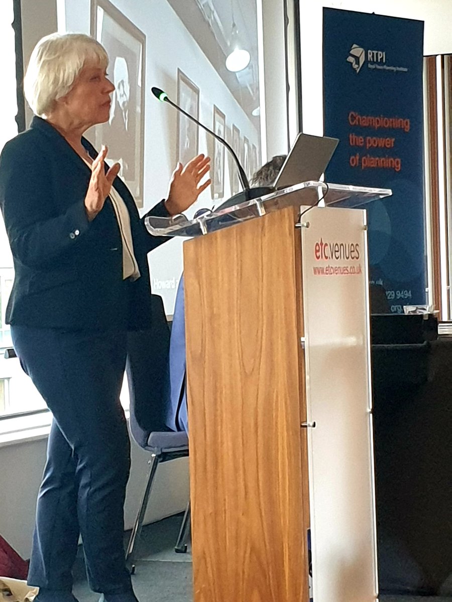 Past President & International Chair @JanetAskew takes to the floor setting out #International #strategy 42% of world's countries have @RTPIPlanners #planners in them with opportunity to grow #influence talking #capacity #planners #ClimateAction #rapidurbanisation #education