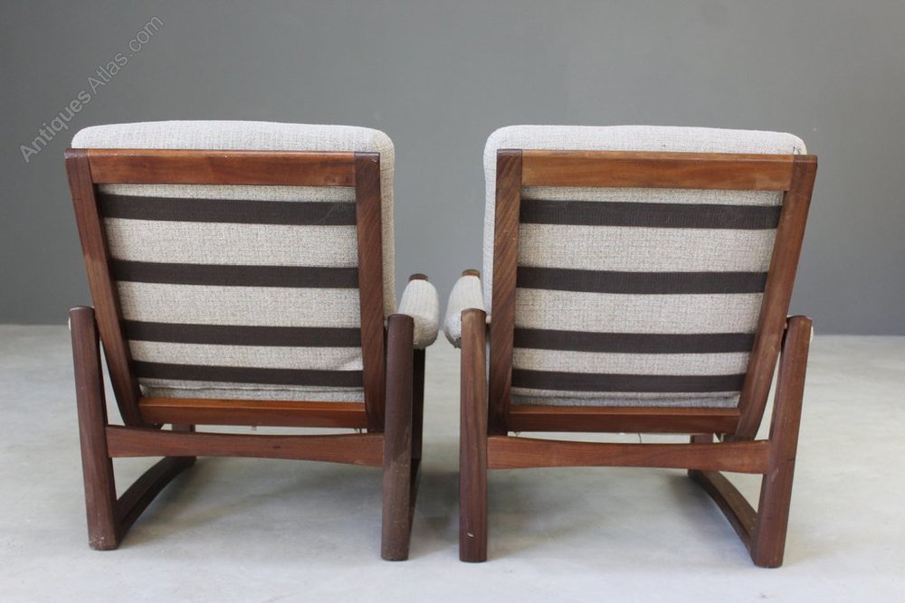 antiques_atlas's tweet photo. Pair Retro Guy Rogers Teak Frame Armchairs https://t.co/pj4PJXXNKr #Antiques @kernowfurniture https://t.co/SN3WkwHlcy #midcenturymodern #GuyRogers  #loungechair #teakfurniture #londonvintage https://t.co/HYQh0D2gqP