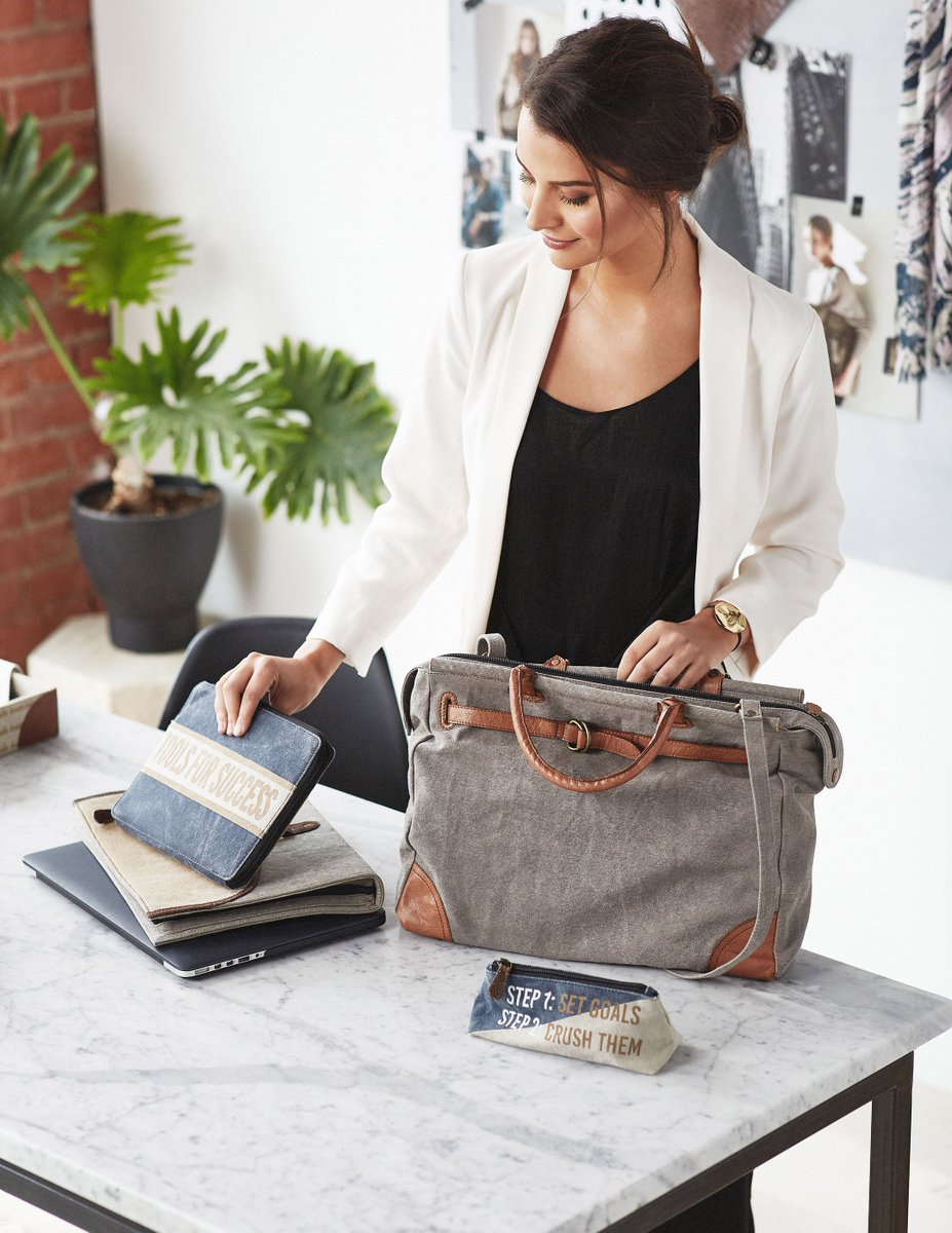 OfficialMonaB's tweet photo. NEW ✨ from Mona B: the Girl Boss lifestyle inspired by fearlessly authentic women everywhere. 💪👑 From work totes to gym totes, this collection has it all for a day in the life of a true #boss. :: https://t.co/seDGSQELGh :: #MonaB #BeFearlesslyAuthentic #SustainableFashion https://t.co/9KQRbfoVb0
