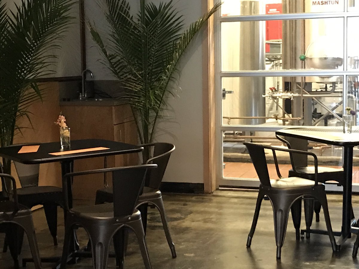 raleighfoodwine's tweet photo. ICYMI: Reimagined Boylan Bridge Brewpub, now Wye Hill, reopens for dinner service tonight in DTR. Pics are from last week’s #OfflinePremium event and the veg menu was not on display that night but this 🌱 eater looks forward to trying that next. Lunch next, but no date yet. https://t.co/Wjt7uViojv