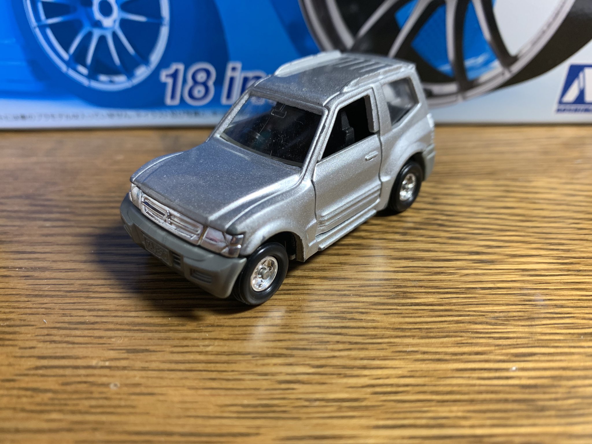 豪華 トミカ 三菱パジェロ 三菱自販特注 黒箱 2台 ミニカー Slcp Lk 豪華 トミカ 三菱パジェロ 三菱自販特注 黒箱 2台 ミニカー Slcp Lk