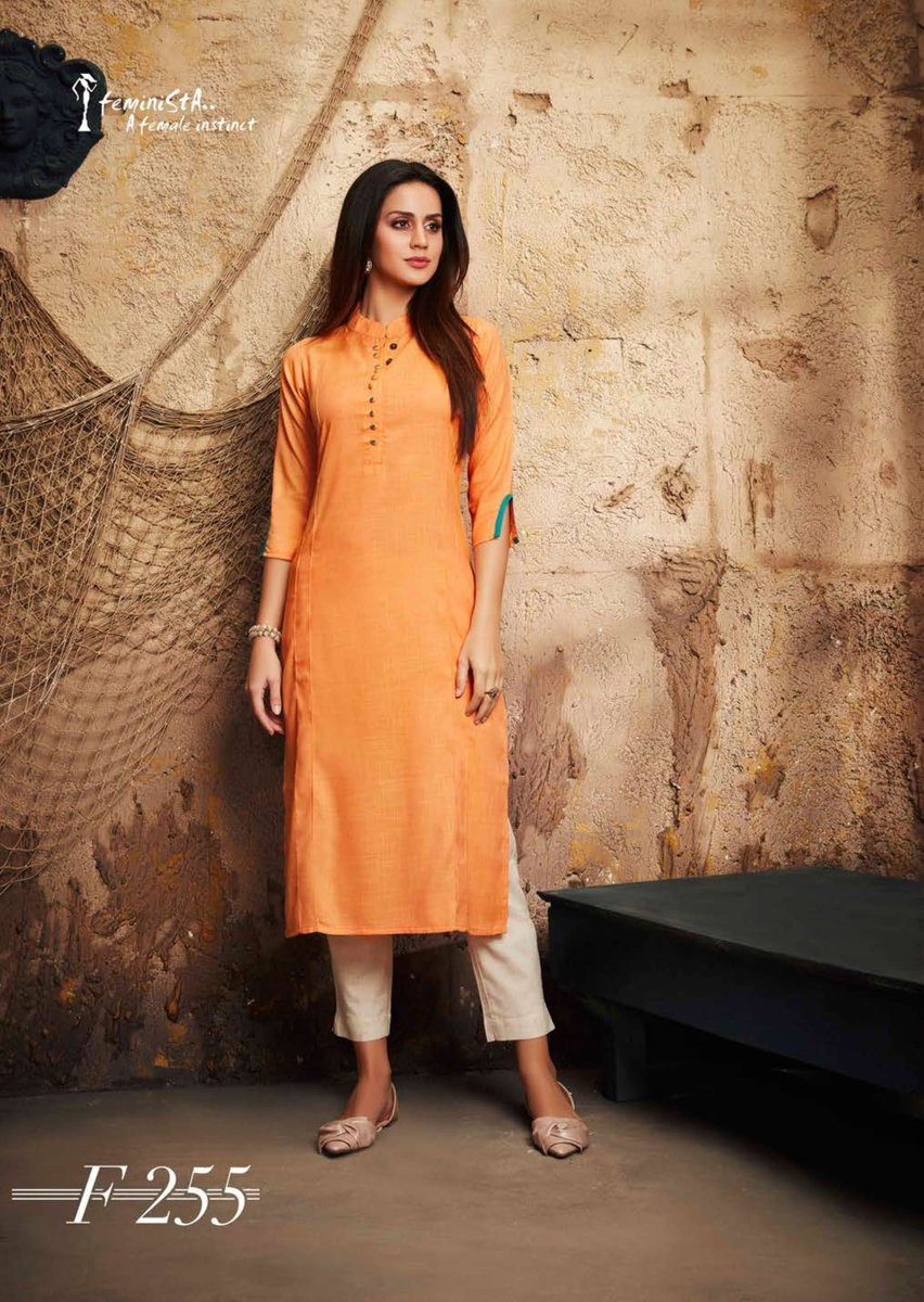 fennypatel1's tweet photo. Designer kurtis shoping now !!
#kurtis #rayon #twotone #khaadi #partywear #beautiful #girlslike #surat #gujarat #india #ashirwadonlineagencies
For more order/price whatsapp me: +91 7575003053
Fore daily updates DOWN. NOW OUR 
APP:- https://t.co/ug8Jw55KWg https://t.co/EFxIVXVtrL